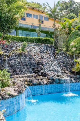 Hotel Yumbo Spa And Resort