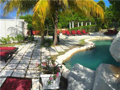 Hotel A Stone's Throw Away Bed And Breakfast