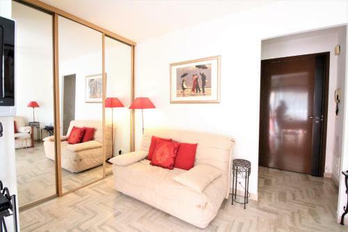 Apartamento Charming Studio Facing The Martinez