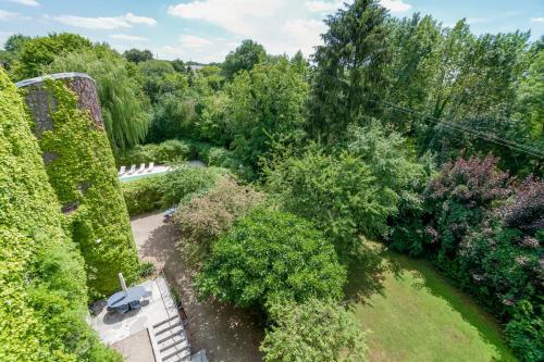 Agroturismo Chatel-gerard Chateau Sleeps 20 Pool Wifi