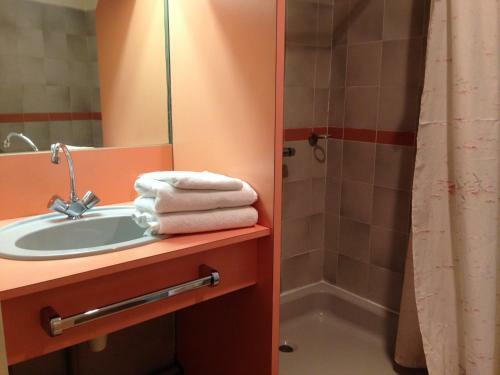 Hotel Le Midi Clermont-cournon