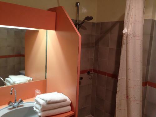 Hotel Le Midi Clermont-cournon