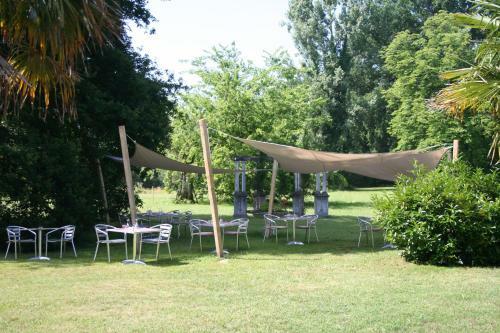 Hotel Ch�teau de Buros