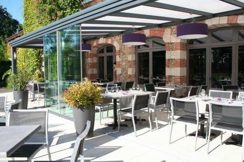 Hotel Ch�teau de Buros