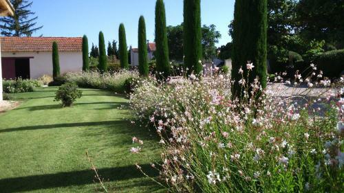 Hostal Maison D'h�tes Le Pr� Gourmand