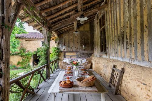 Agroturismo Estang Chateau Sleeps 15 Pool Wifi