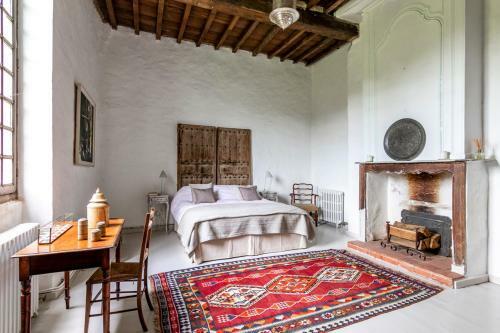 Agroturismo Estang Chateau Sleeps 15 Pool Wifi