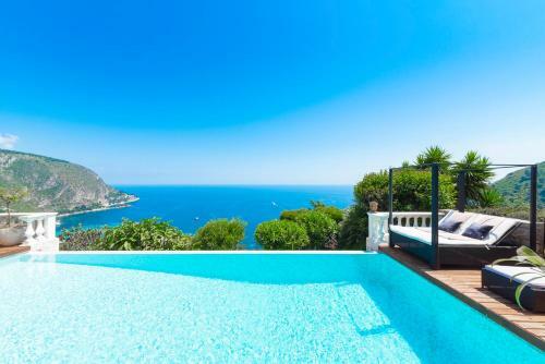 Eze Villa Sleeps 10 Pool Air Con Wifi