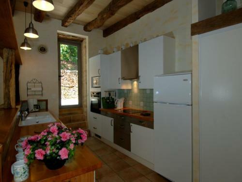 Labrousse Villa Sleeps 8 Pool Air Con Wifi