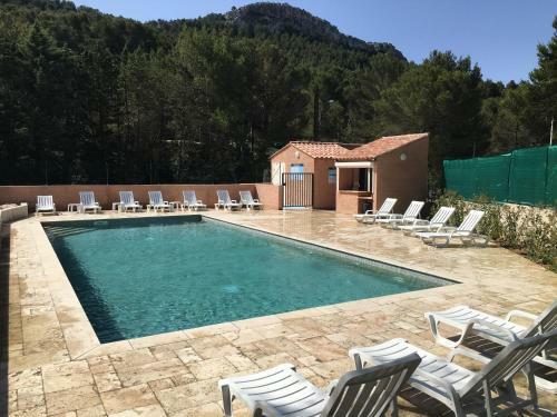 Camping Aux Portes de Cassis