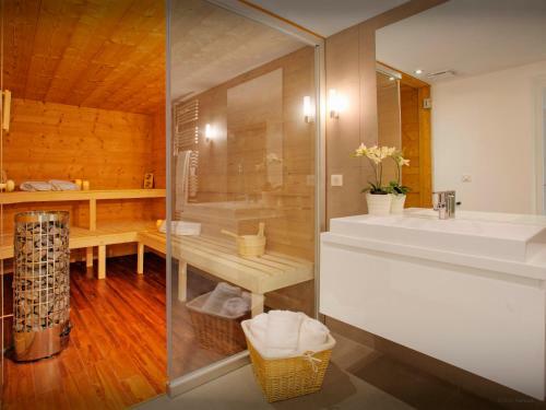 Chalet Le Mousqueton - Ovo Network