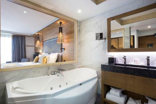 Hotel H�tel Alparena & Spa