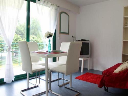 Apartment La Rocheliere 1