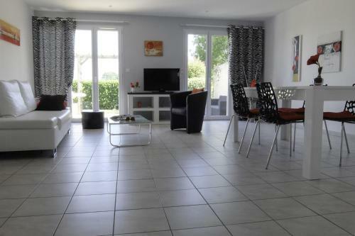 Home Black & White