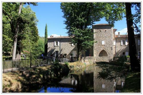 Hostal Domaine de Saint Charles