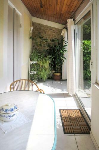 Holiday Home Chez Gisou (Lmd200)