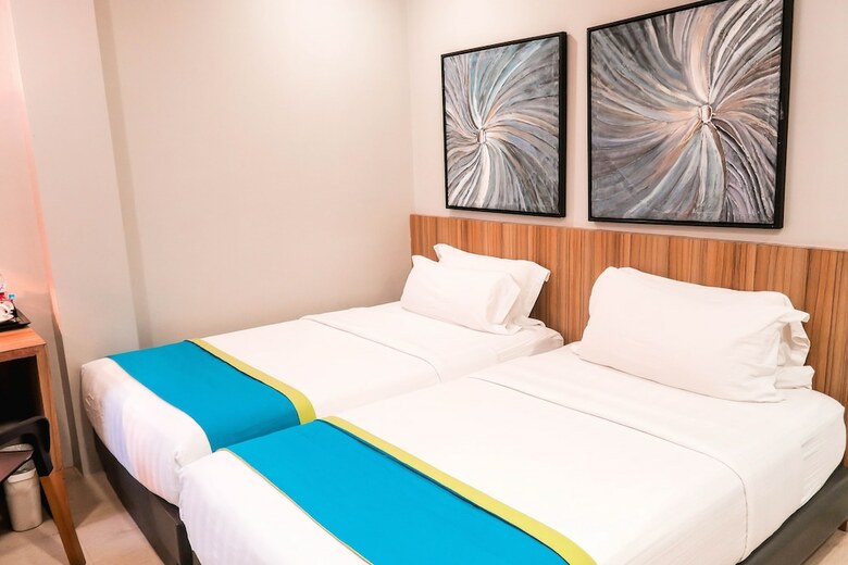 Hotel Z Pad Residences