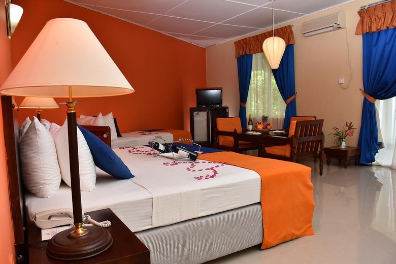 Hotel Ratnaloka Tour Inns