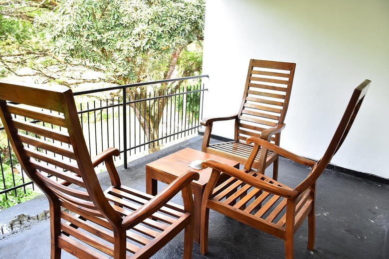 Hotel Ratnaloka Tour Inns