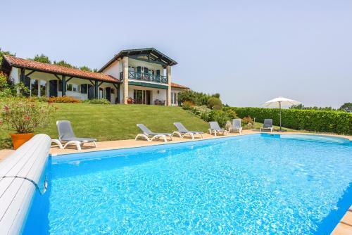 Olhette Villa Sleeps 8 Pool Wifi