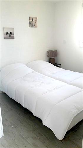 Holiday Home Baie Des Oliviers (Plage)