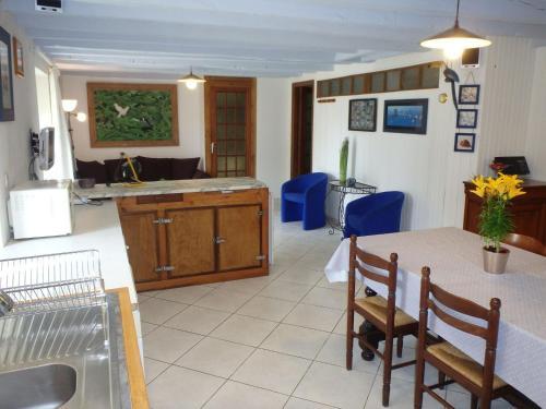 Spacious Holiday Home With Garden In Querrien France