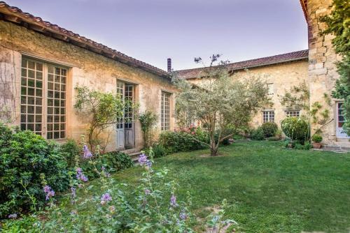 Agroturismo Poudenas Chateau Sleeps 24 Pool Wifi