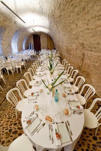 Agroturismo Poudenas Chateau Sleeps 24 Pool Wifi