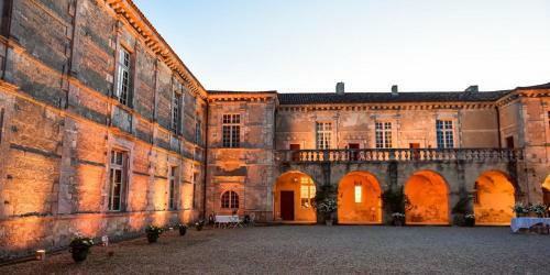 Agroturismo Poudenas Chateau Sleeps 24 Pool Wifi