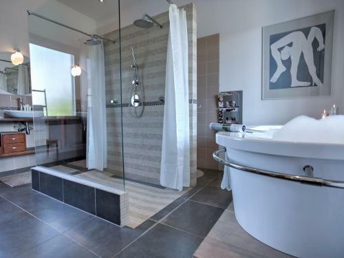 Cozy Villa In Saint-couat-d'aude With Private Pool