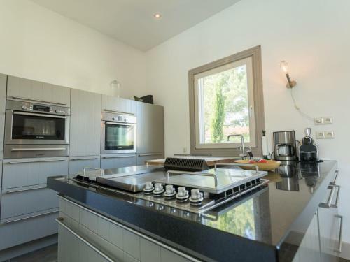 Cozy Villa In Saint-couat-d'aude With Private Pool