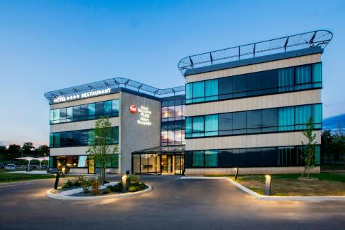 Hotel Best Western Plus H�tel Escapade Senlis