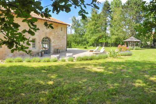 Vieux-mareuil Villa Sleeps 8 Pool Wifi
