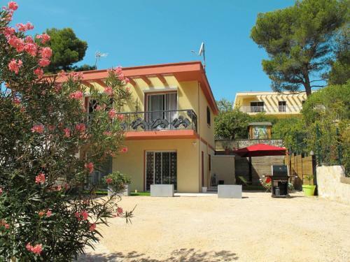 Apartment Carnoux-calanques (rfb110)