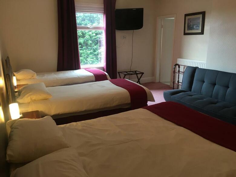 Holly Trees Hotel