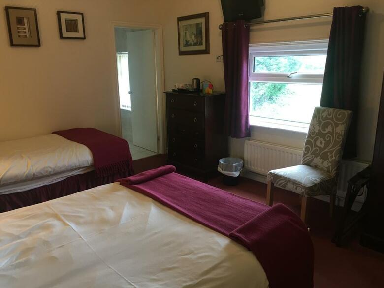 Holly Trees Hotel