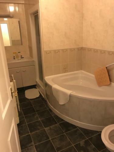 Bed & Breakfast Bron Menai Guest House
