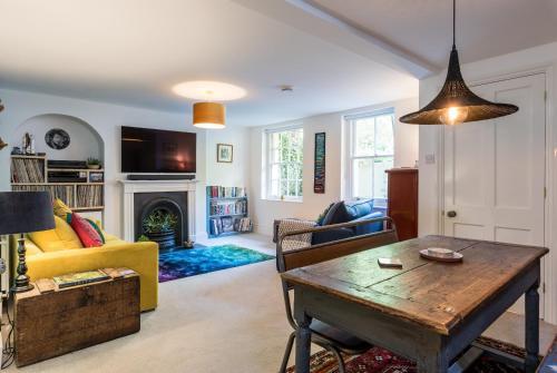 1 Bedroom Apartment Near Central Brighton