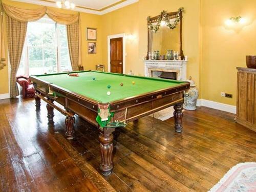 Brookside Manor House