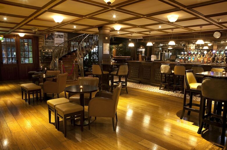 Court Yard Hotel