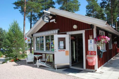 Stf Hostel Hudiksvall Malnbaden Camping