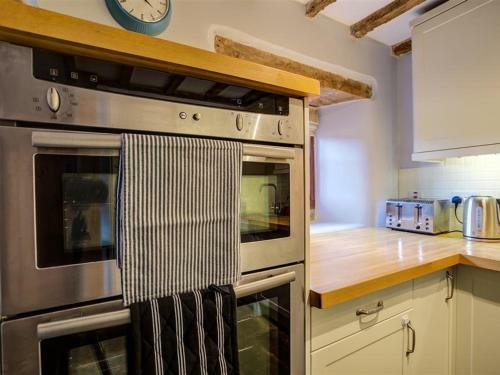 Hollytree Cottage, Chipping Norton