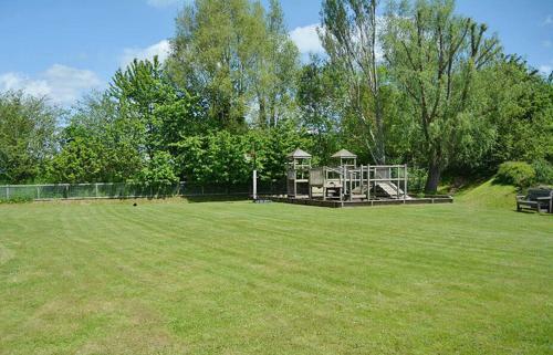 Lapwing Lake Lodge