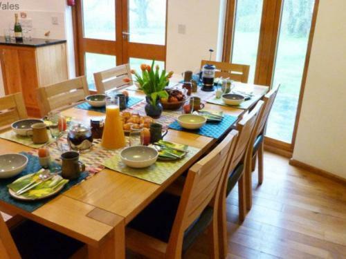 Holiday Home Llety Gwedd