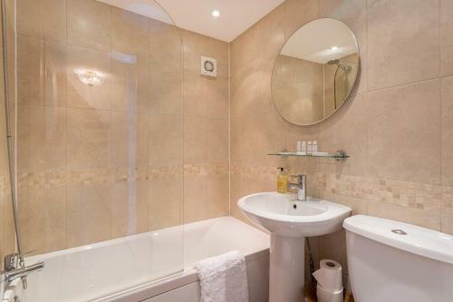 Cirencester Villa Sleeps 3 Wifi
