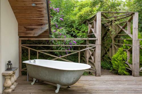 Agroturismo Chulmleigh Chateau Sleeps 24 Pool Wifi