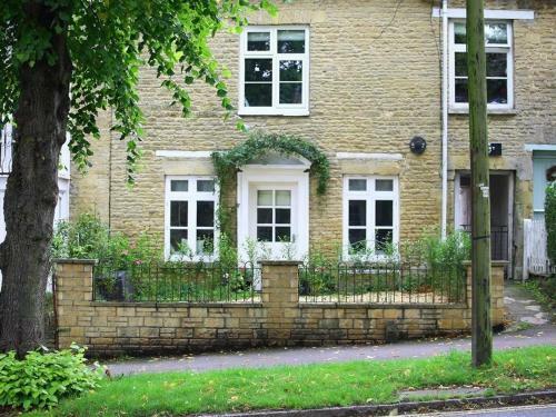 Hare House, Chipping Norton