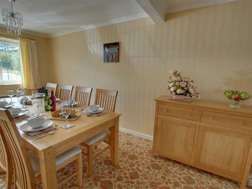 Holiday Home Rhubarb