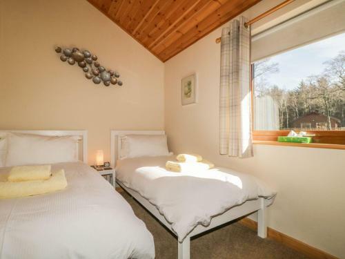 Dukes Pond Lodge