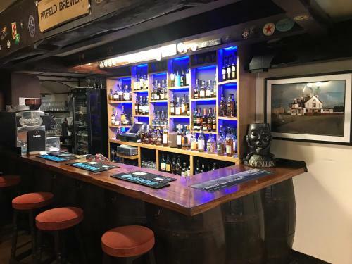 Hotel Crown And Anchor Inn